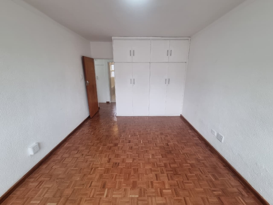 1 Bedroom Property for Sale in Sea Point Western Cape